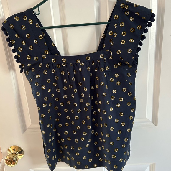JCREW Fun pom-pom sleeve design, navy/yellow floral top, size 00, 98% cotton - Picture 3 of 5